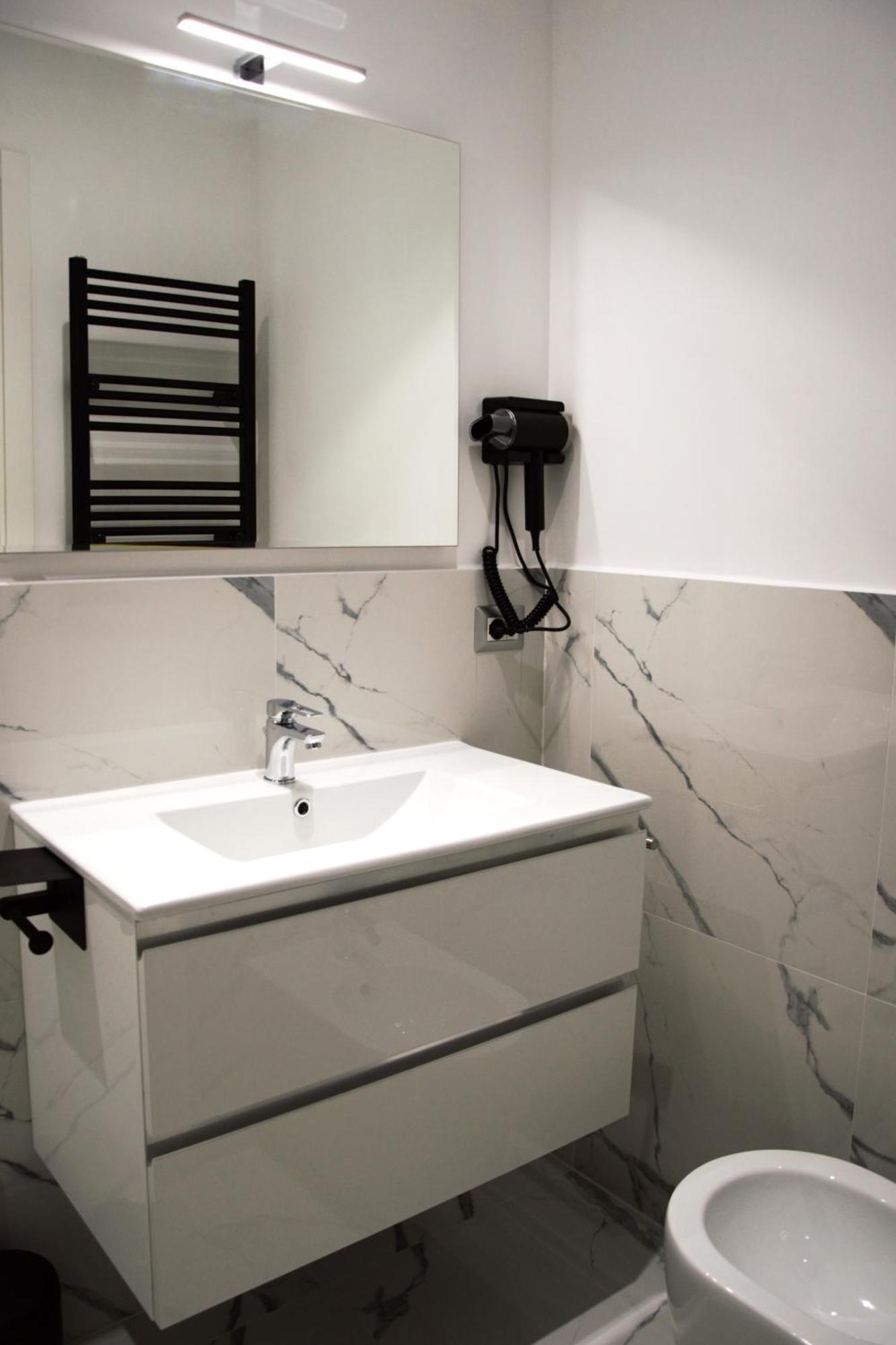 Domus Dea By Trinita Gasthof Rom